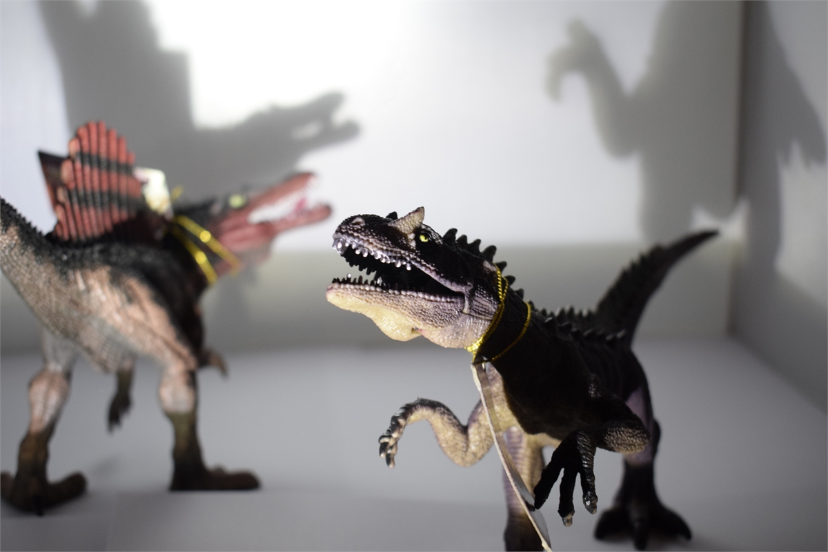 Roaring Spinosaurus Dinosaur Megasaurs Comaco Toys